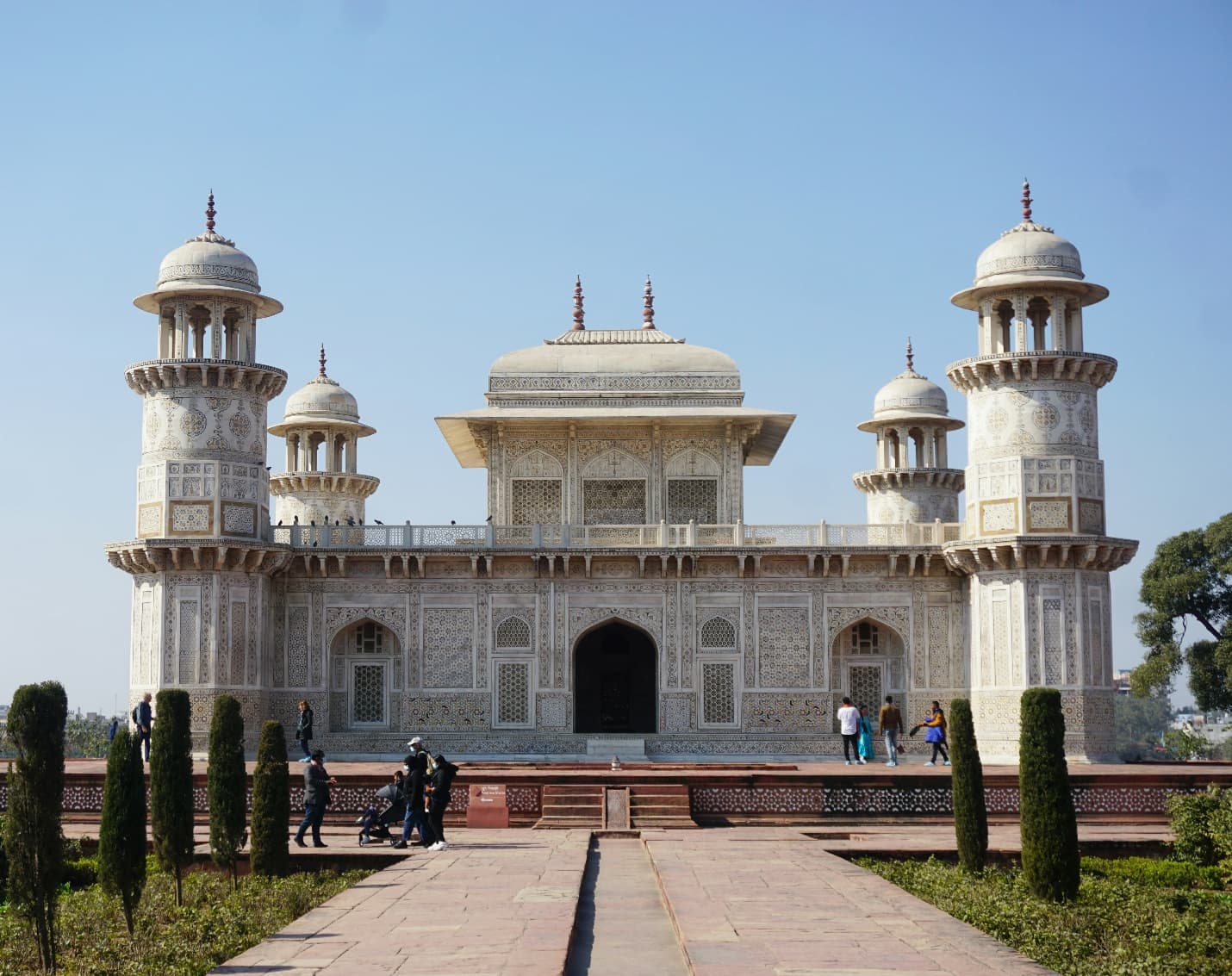Itmad-ud-Daulah — view 1