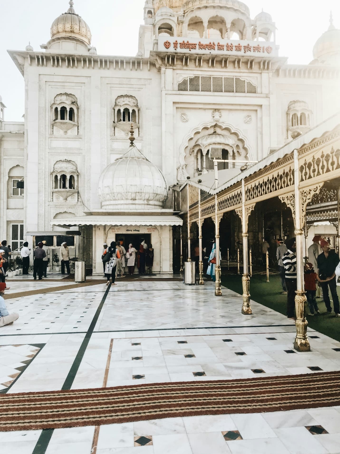 Gurudwara Bangla Sahib — view 2